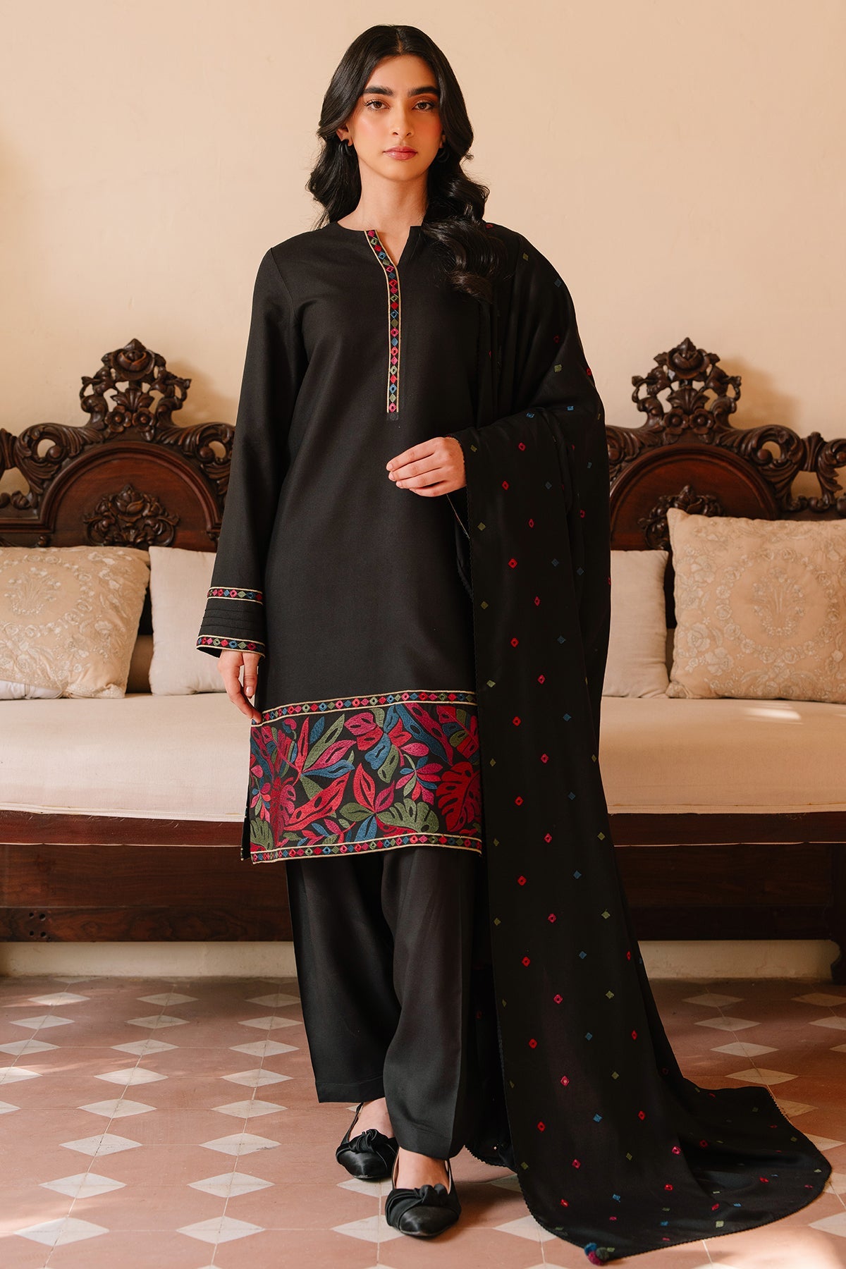 EMBROIDERED PREMIUM VICSOSE UW-0132