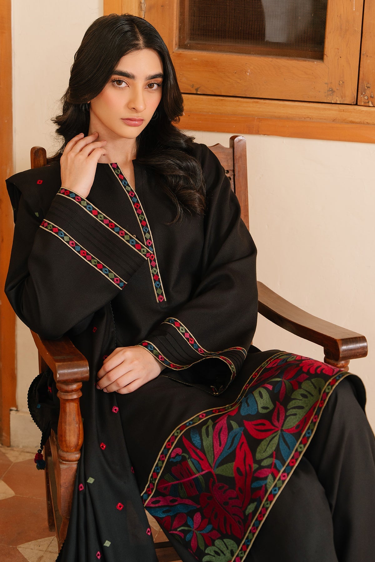 EMBROIDERED PREMIUM VICSOSE UW-0132