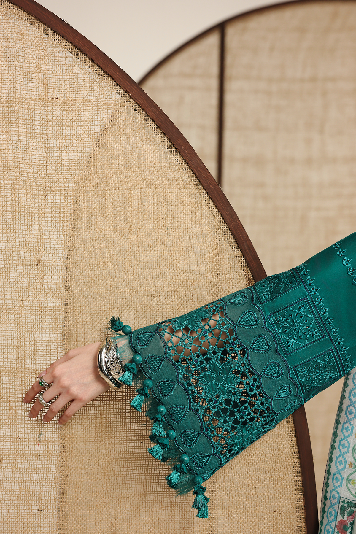 EMBROIDERED LAWN IL26-D03