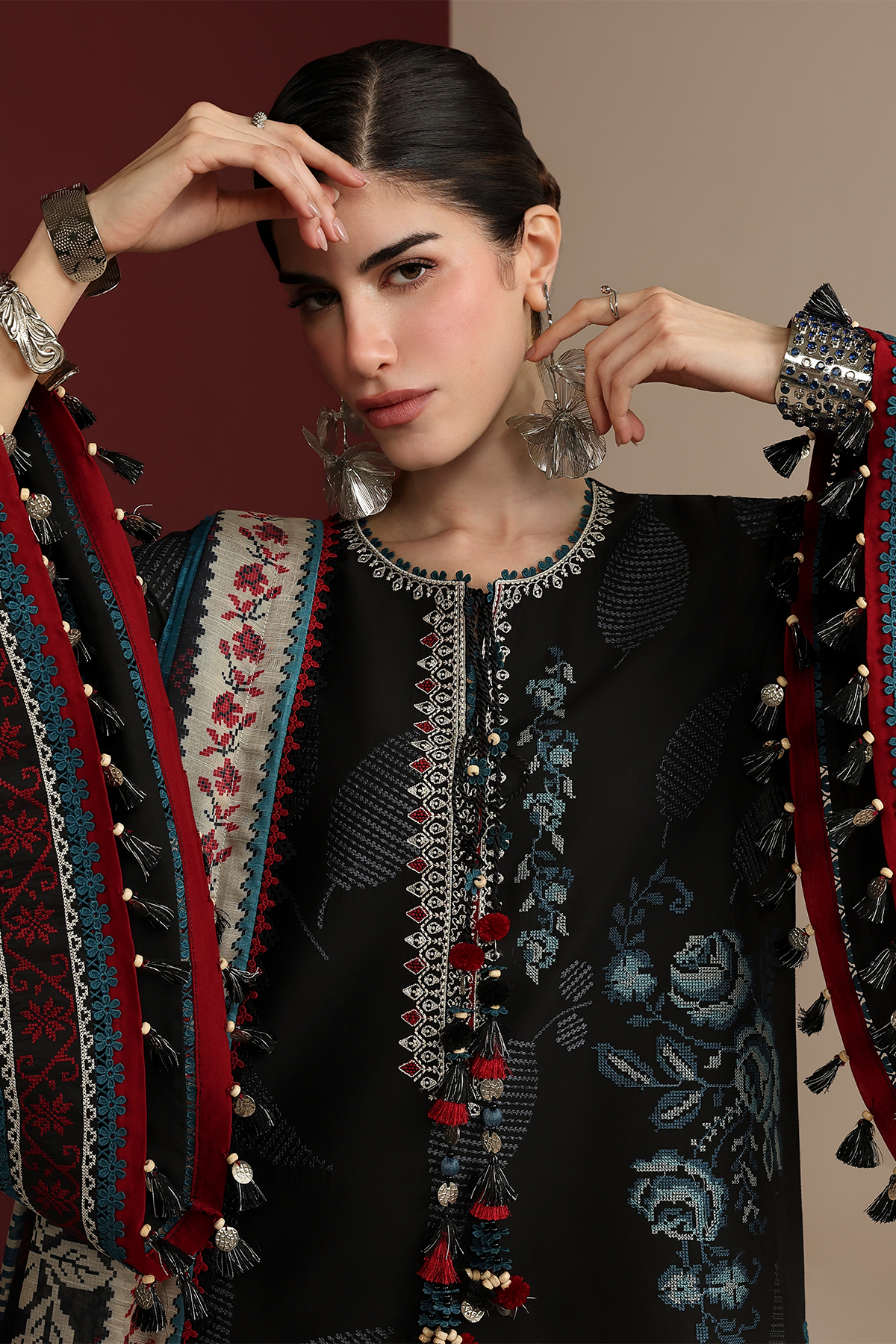 EMBROIDERED LAWN IL26-D05