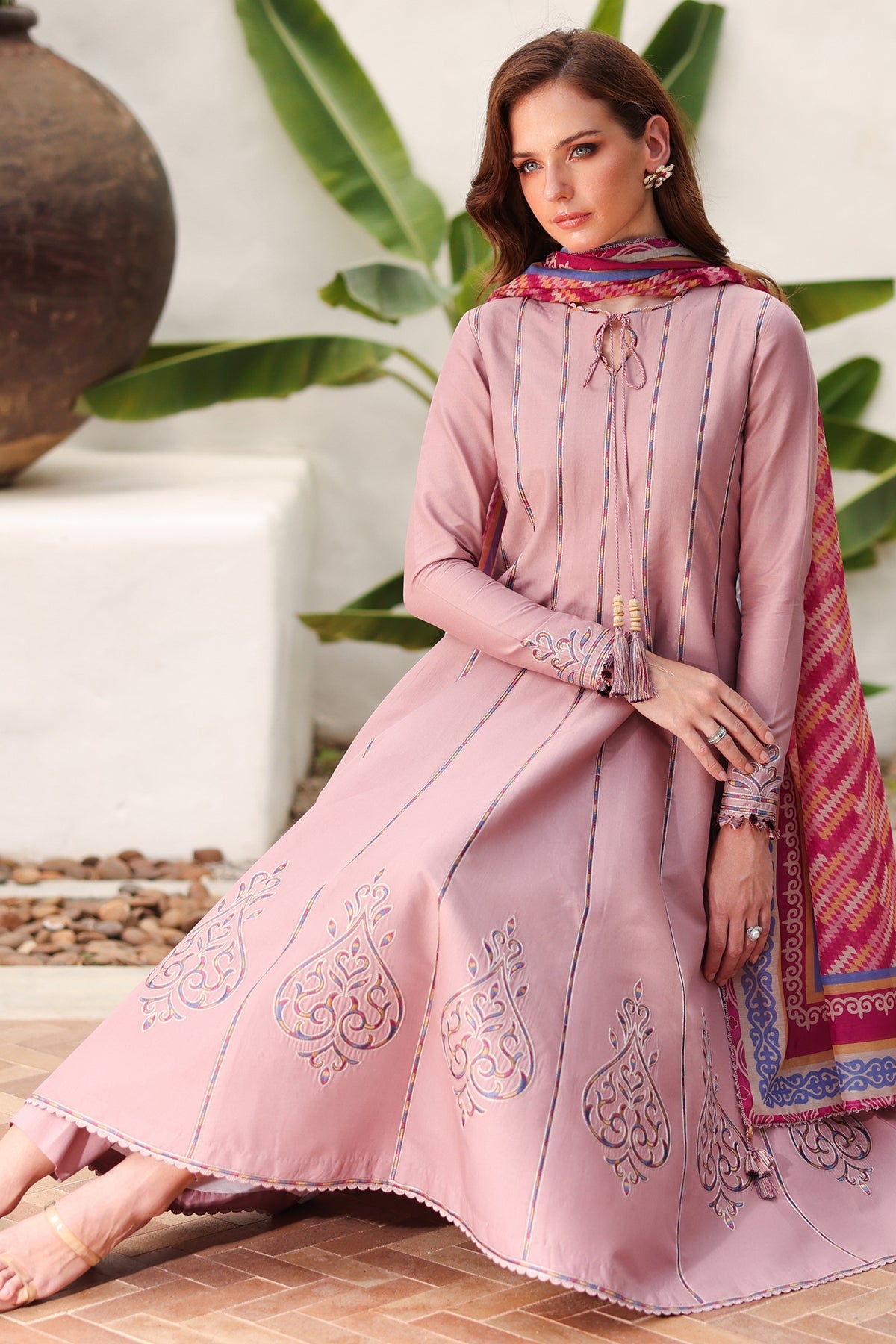 EMBROIDERED LAWN USE-9220