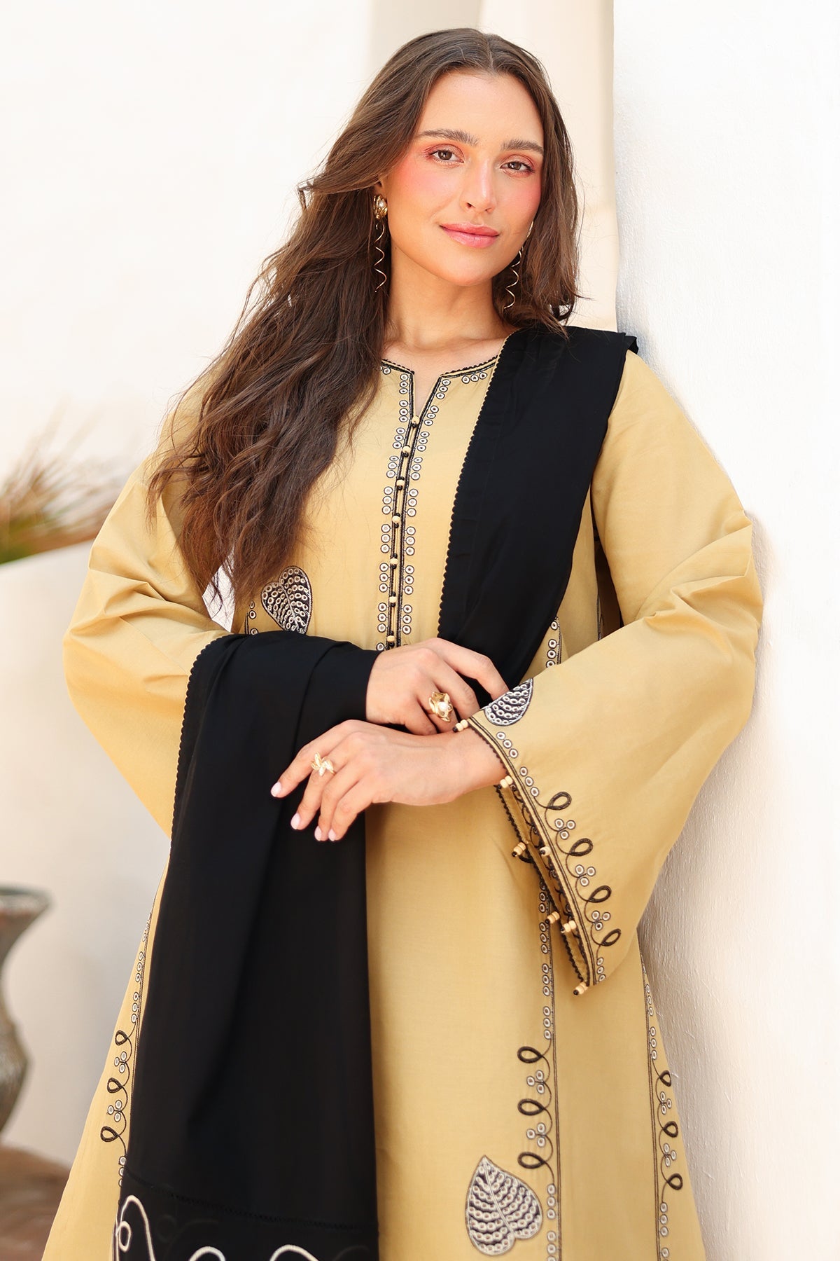 EMBROIDERED LAWN USE-9219