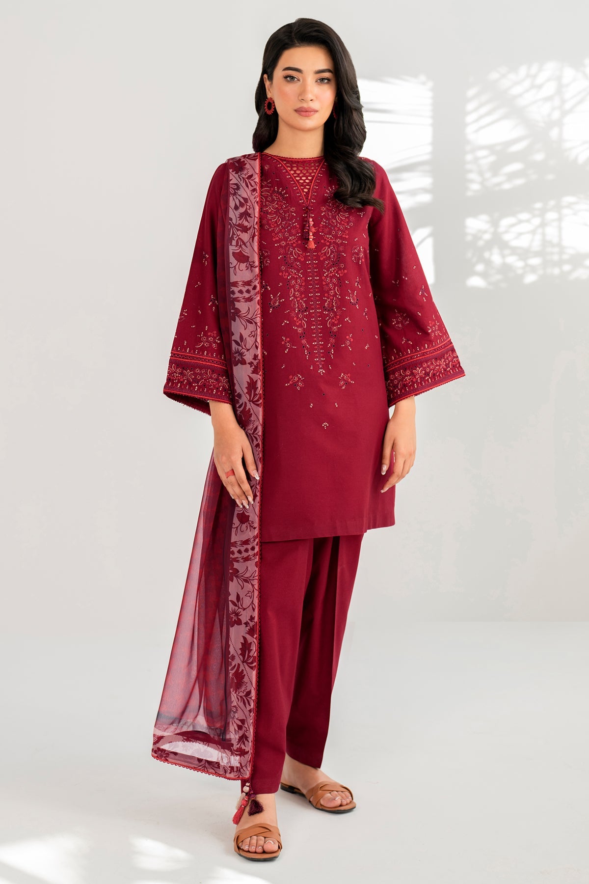 EMBROIDERED JACQUARD LAWN USE - 9068
