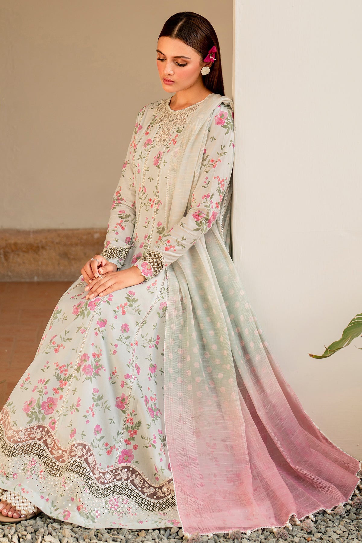 EMBROIDERED LAWN USE-9055