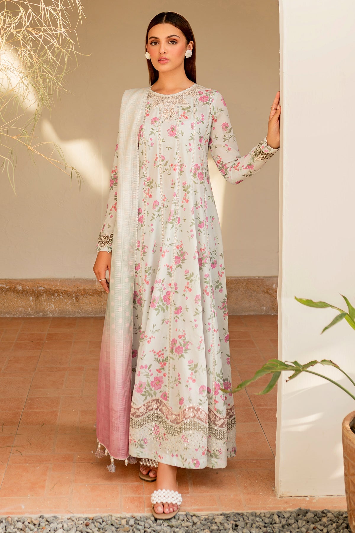 EMBROIDERED LAWN USE-9055