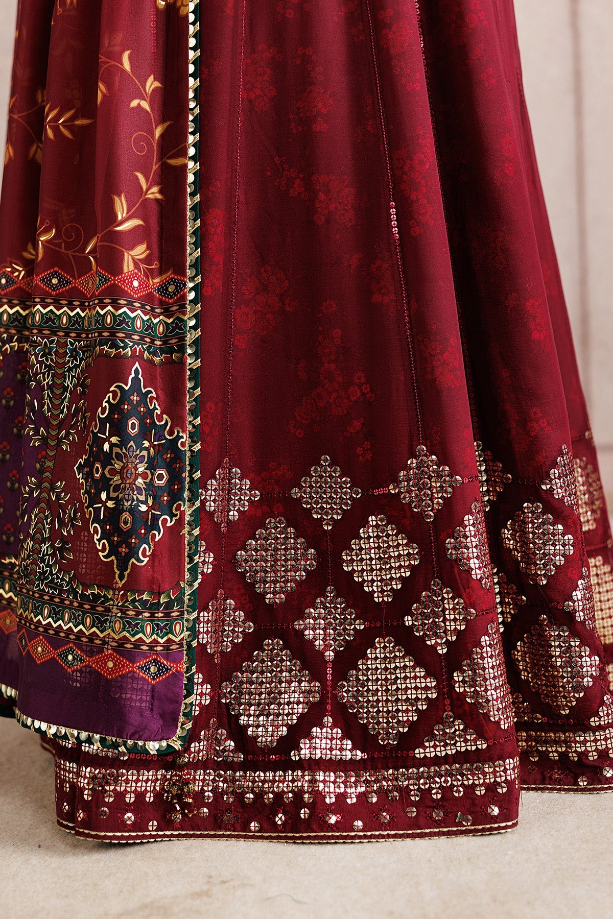 EMBROIDERED CHIFFON UC-3118