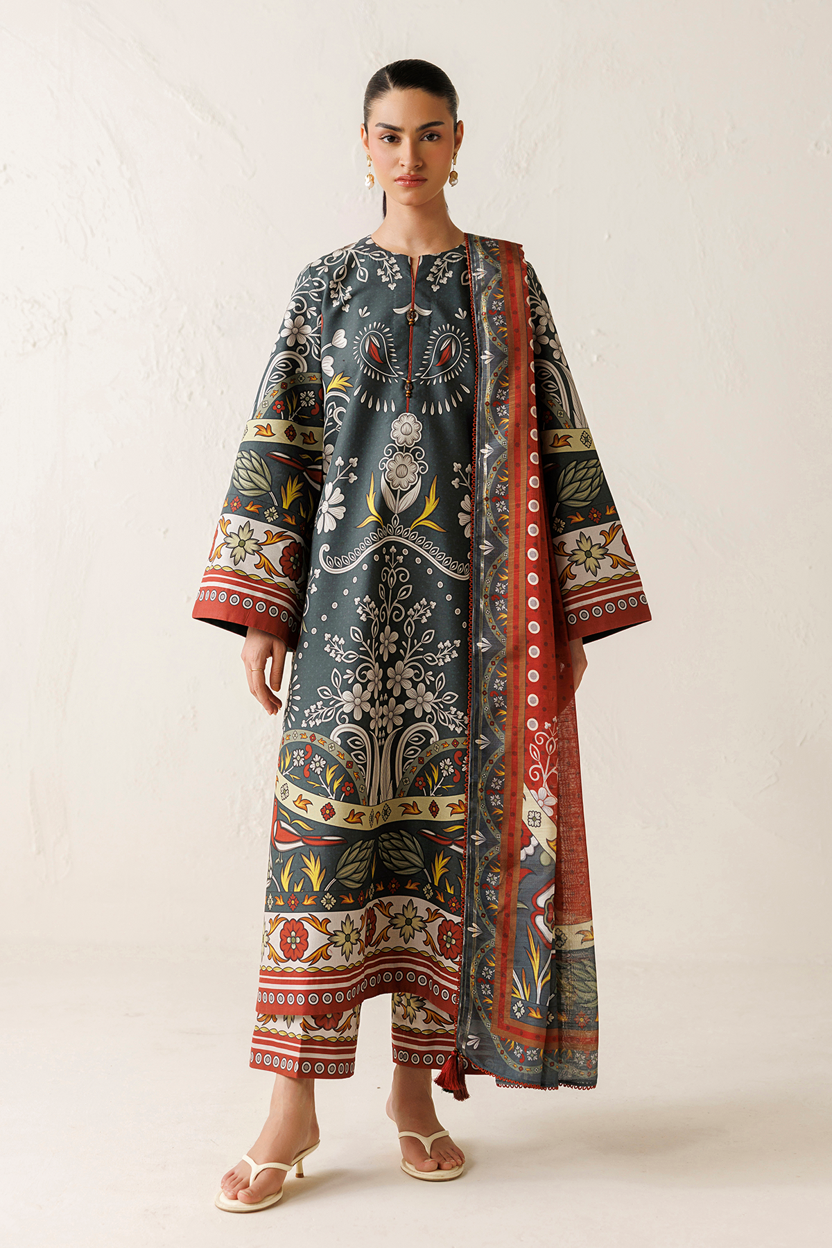 EMBROIDERED LAWN USE-9382