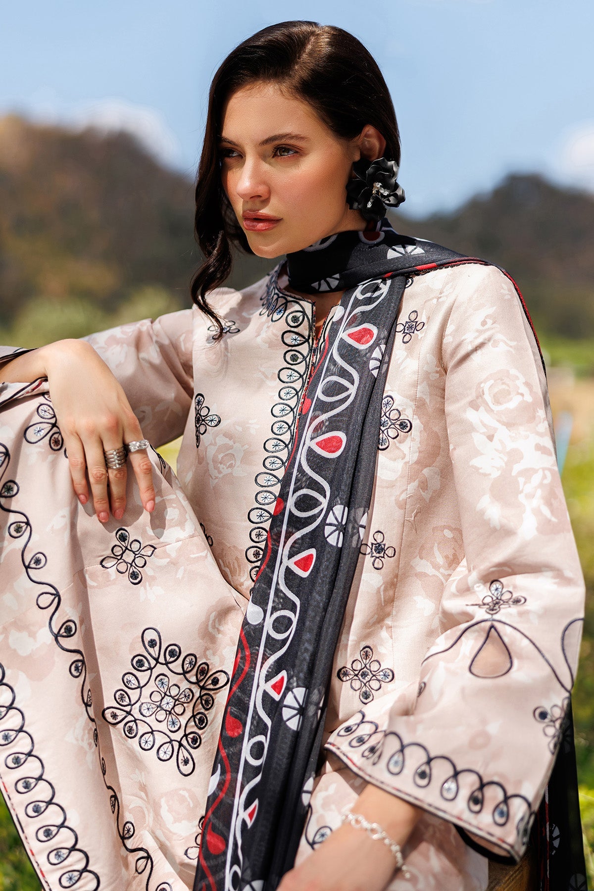 EMBROIDERED LAWN RTW-1289