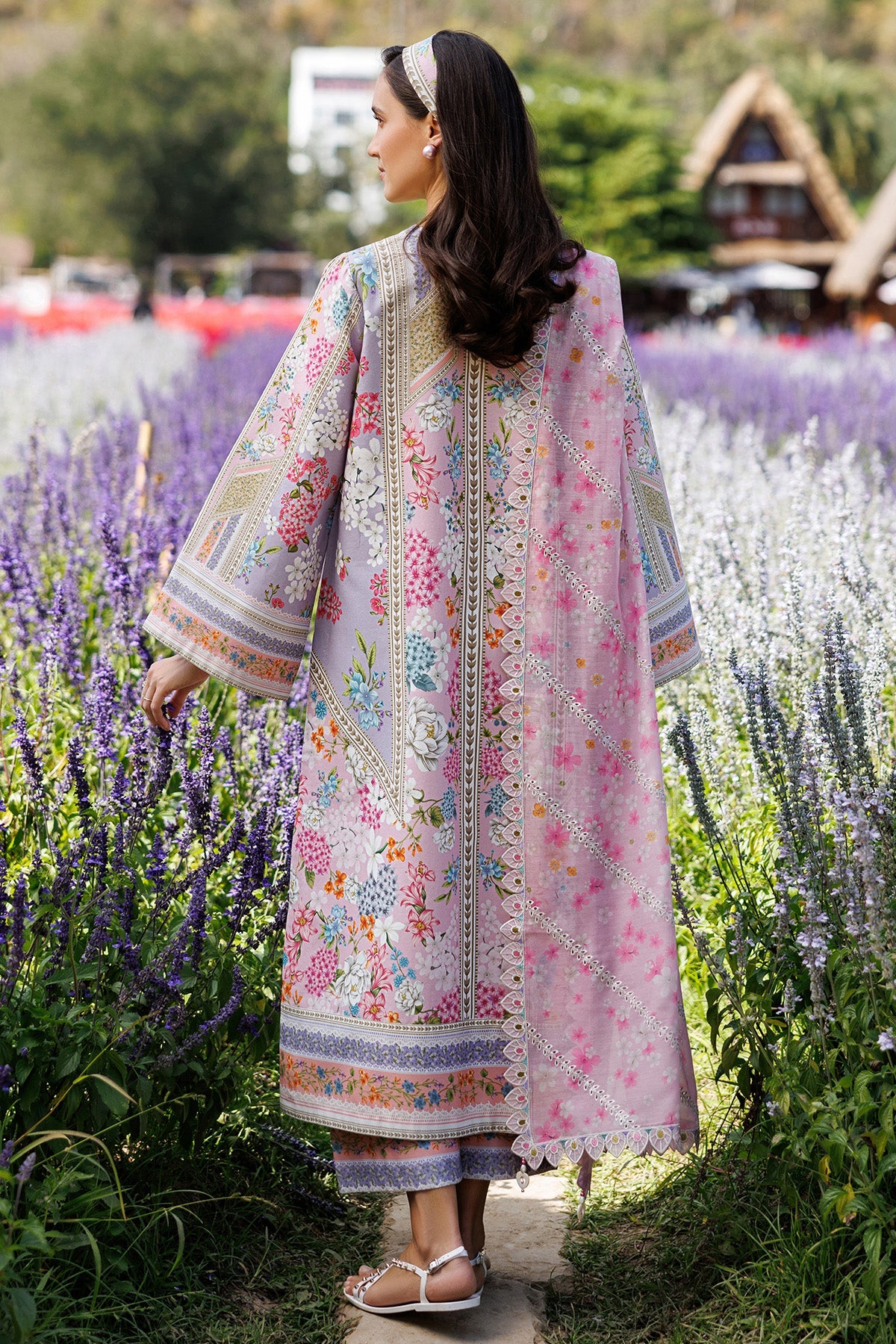 EMBROIDERED LAWN USE-9300