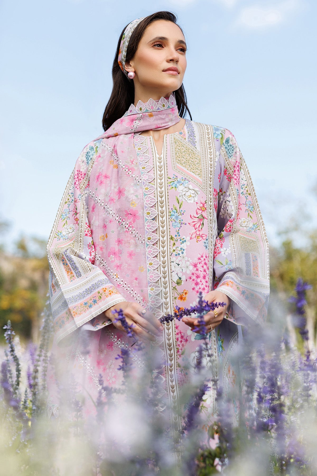 EMBROIDERED LAWN USE-9300