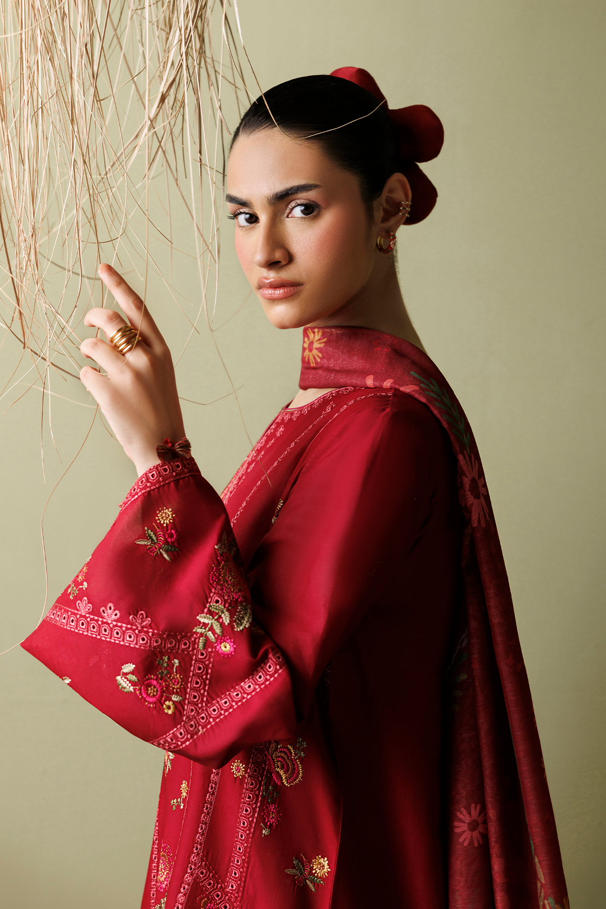 EMBROIDERED LAWN USE-9343