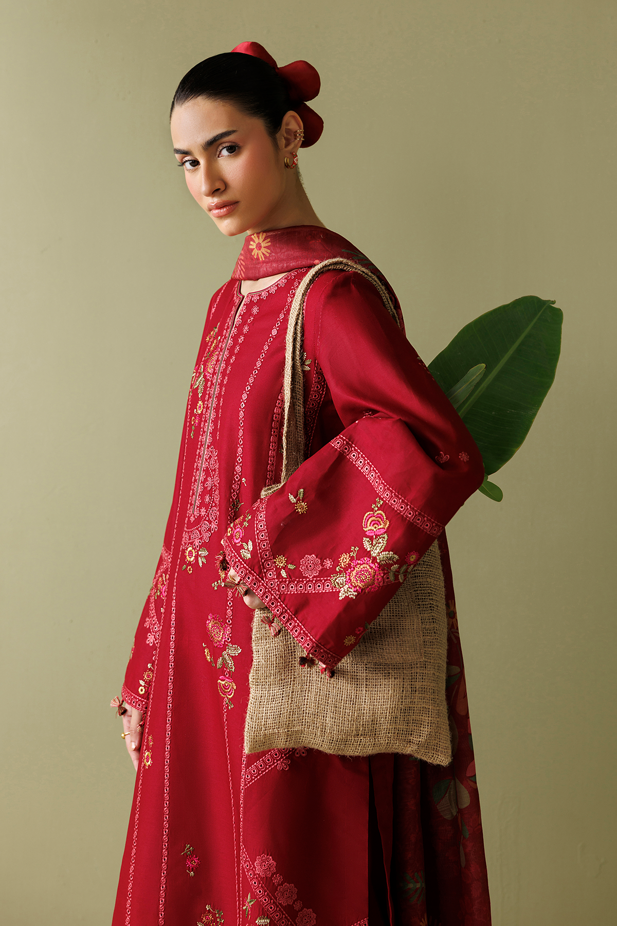 EMBROIDERED LAWN USE-9343