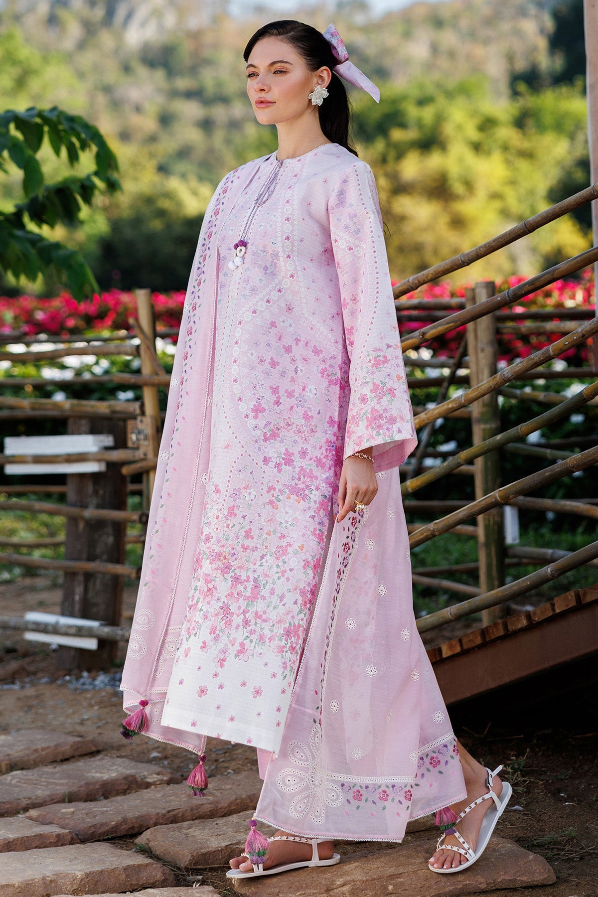 EMBROIDERED LAWN USE-9304