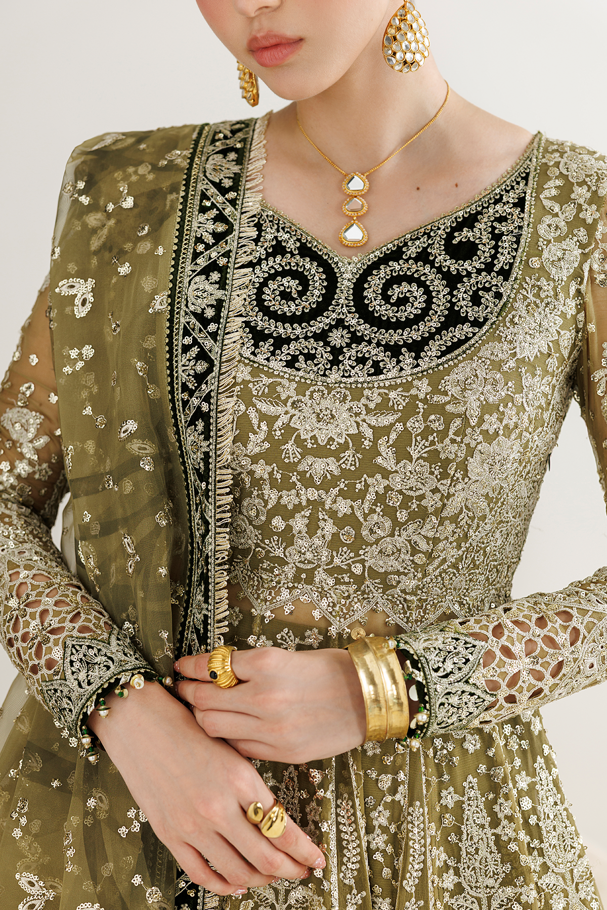 EMBROIDERED CHIFFON UC-3141