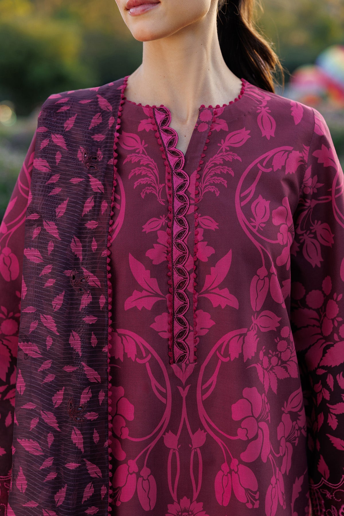 EMBROIDERED LAWN USE-9306