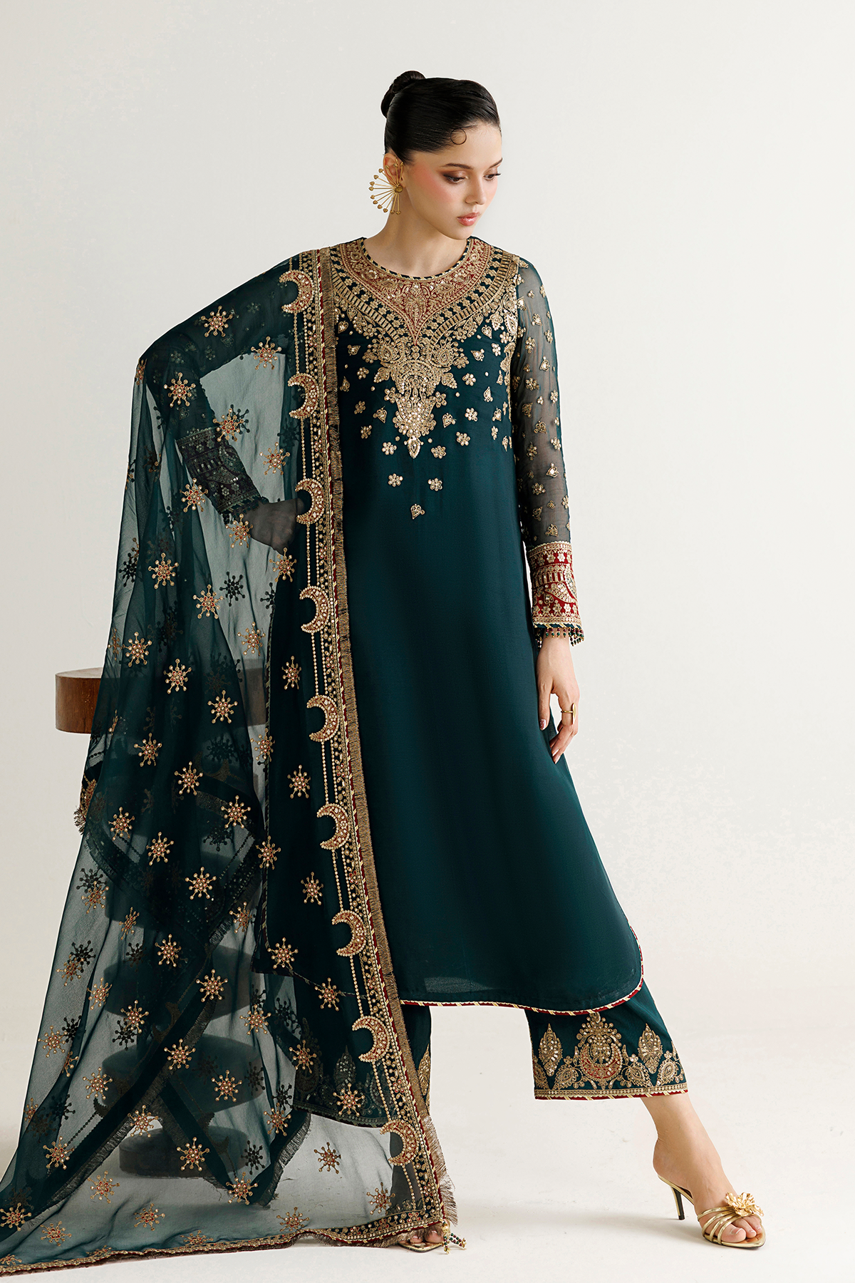 EMBROIDERED CHIFFON UC-3139