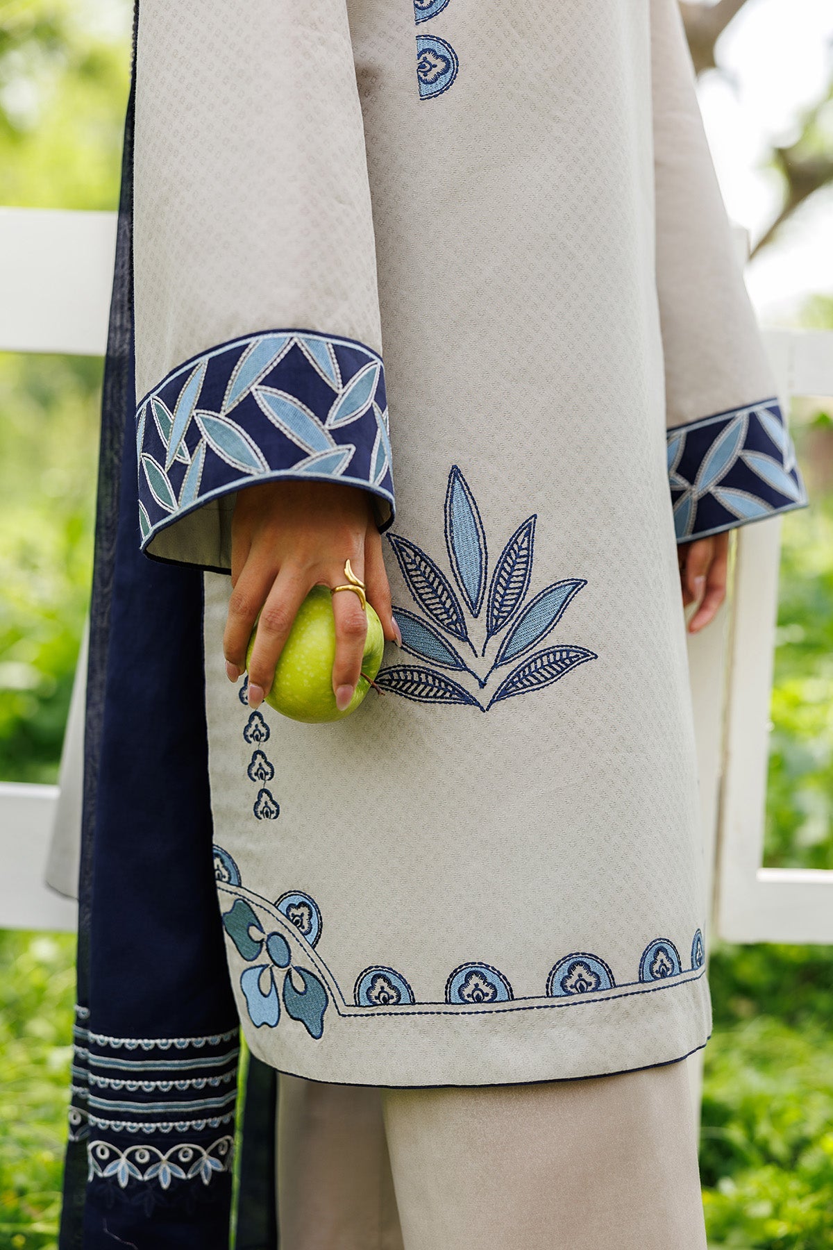EMBROIDERED LAWN RTW-1306