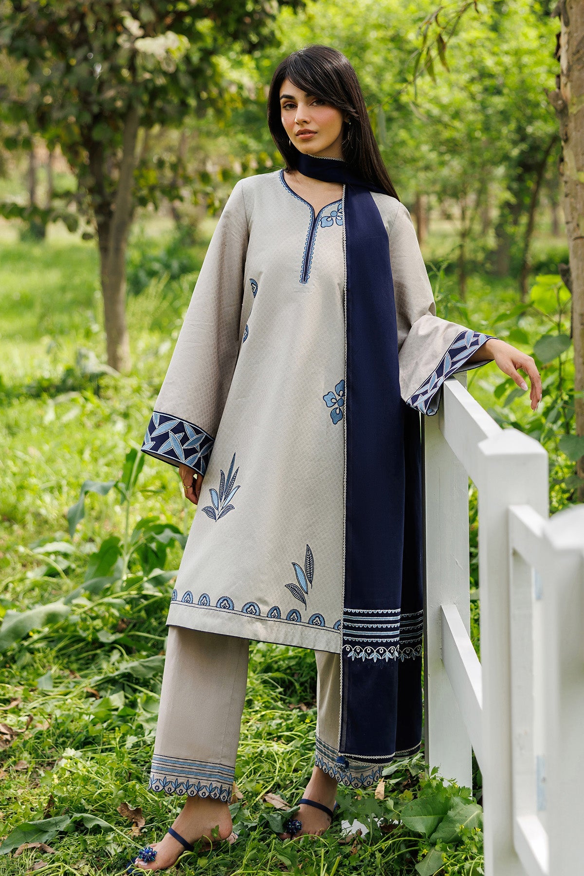 EMBROIDERED LAWN RTW-1306