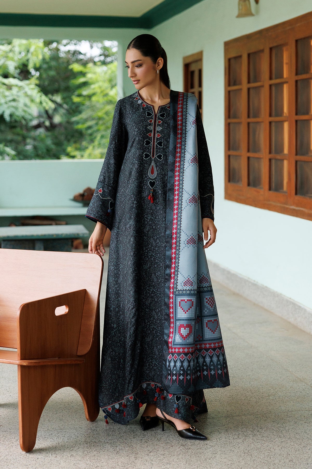 EMBROIDERED PREMIUM VISCOSE UW-0264