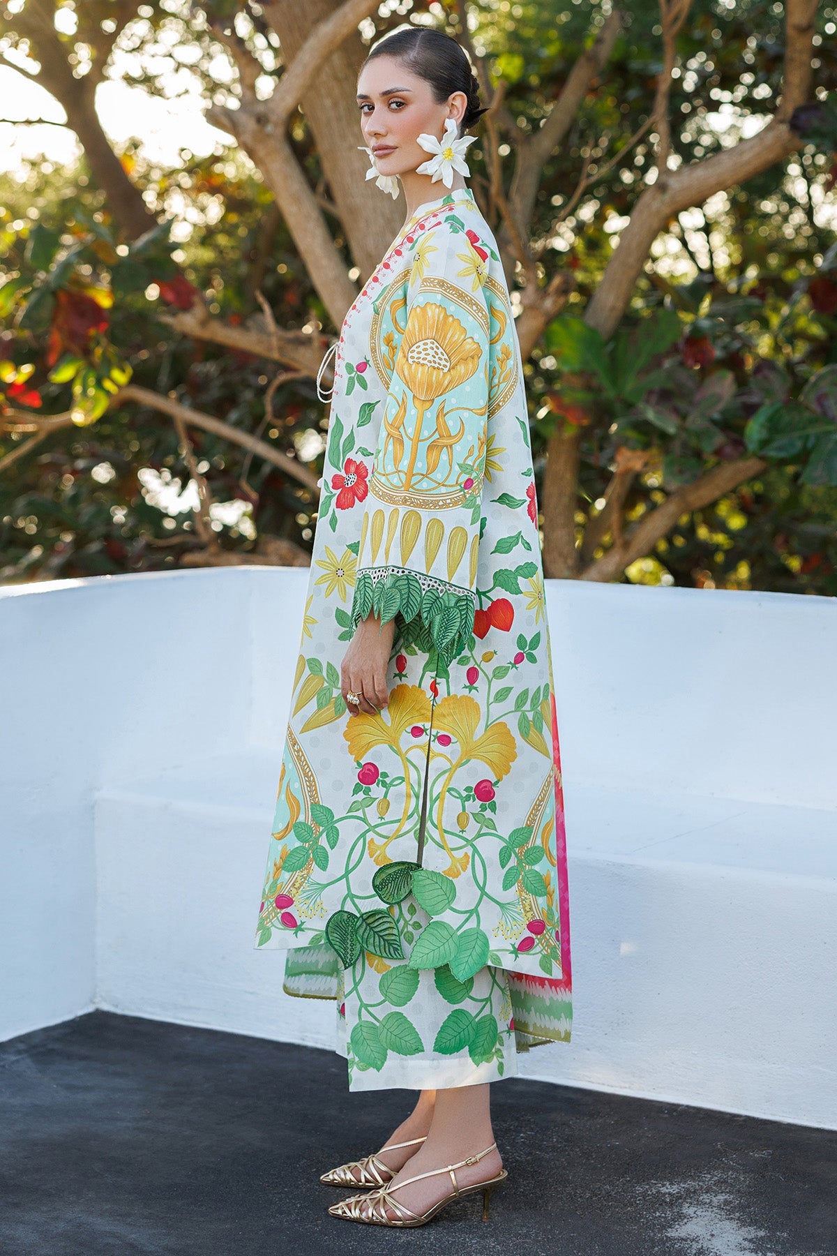 EMBROIDERED LAWN USE-9286