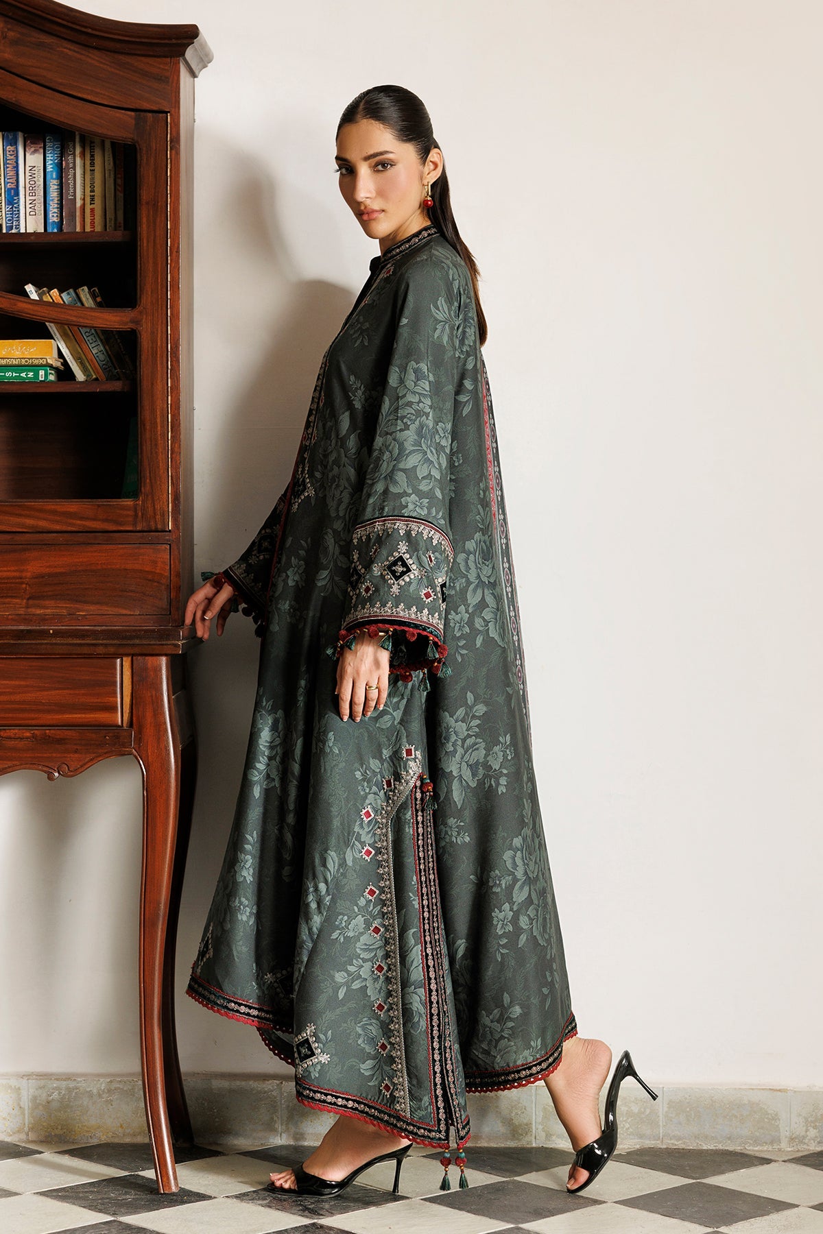 EMBROIDERED PREMIUM VISCOSE UW-0268