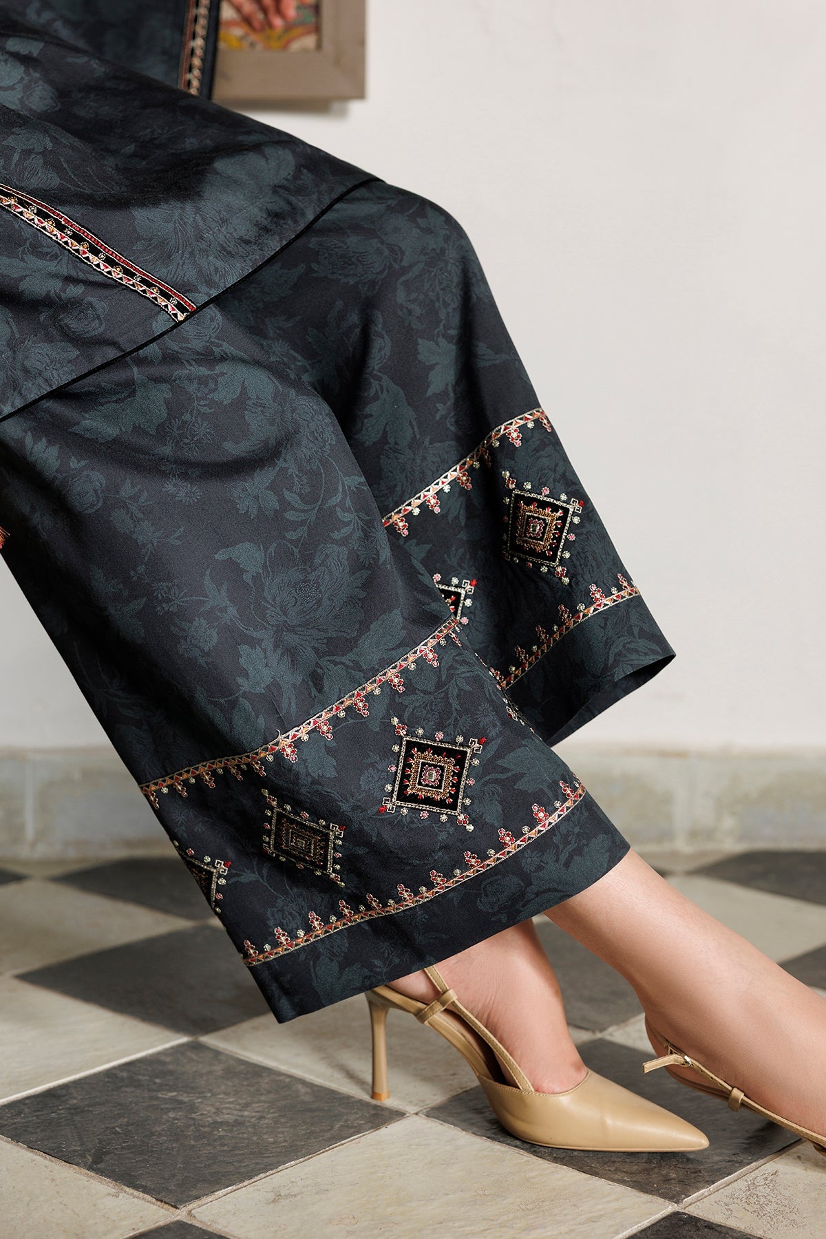 EMBROIDERED PREMIUM VISCOSE RTW-1332