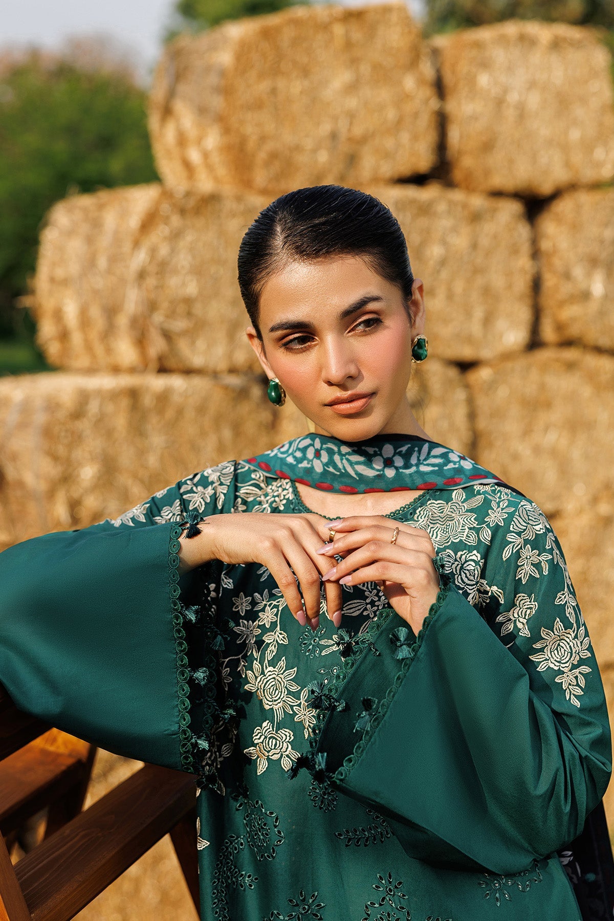 EMBROIDERED LAWN USE-9330