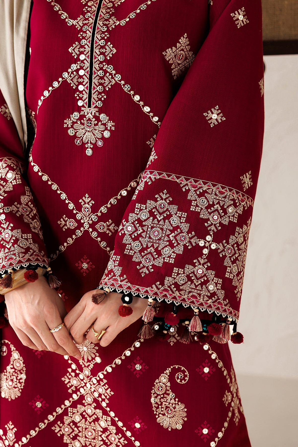 EMBROIDERED PREMIUM KHADDAR RTW-0284