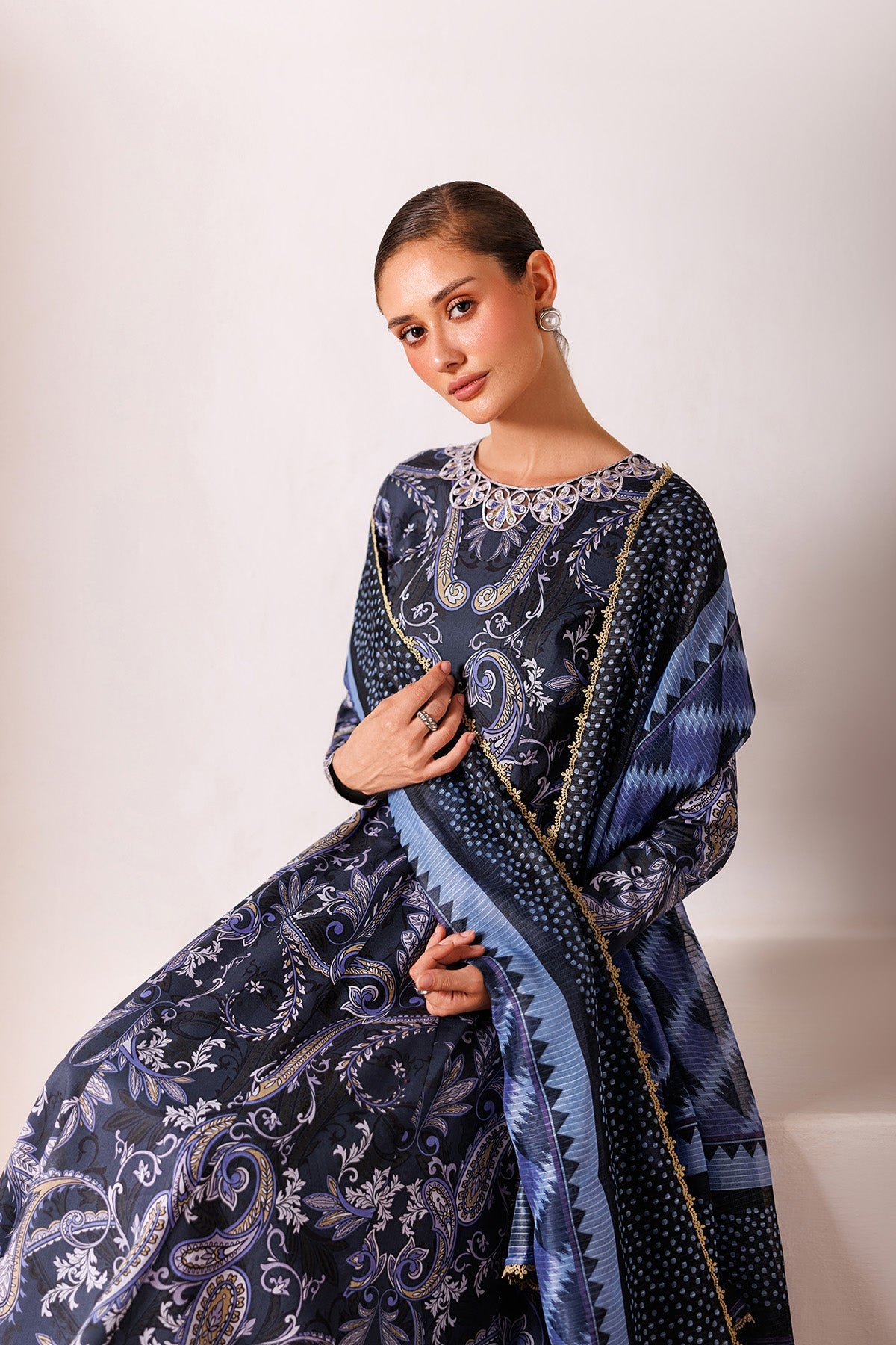 EMBROIDERED LAWN RTW-1286
