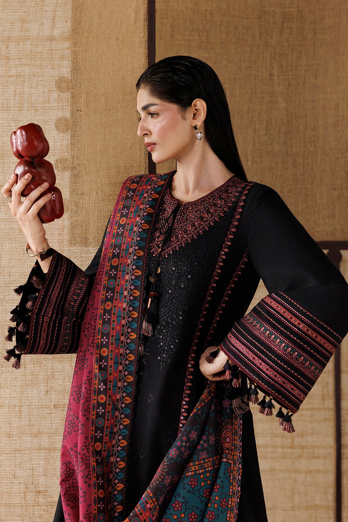 EMBROIDERED PREMIUM KHADDAR RTW-0253
