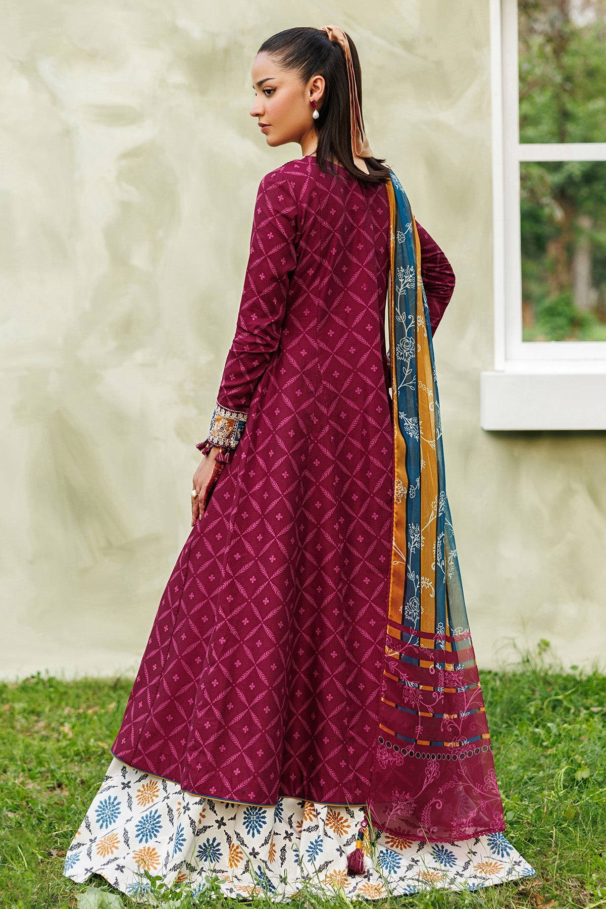 EMBROIDERED LAWN USE-9359