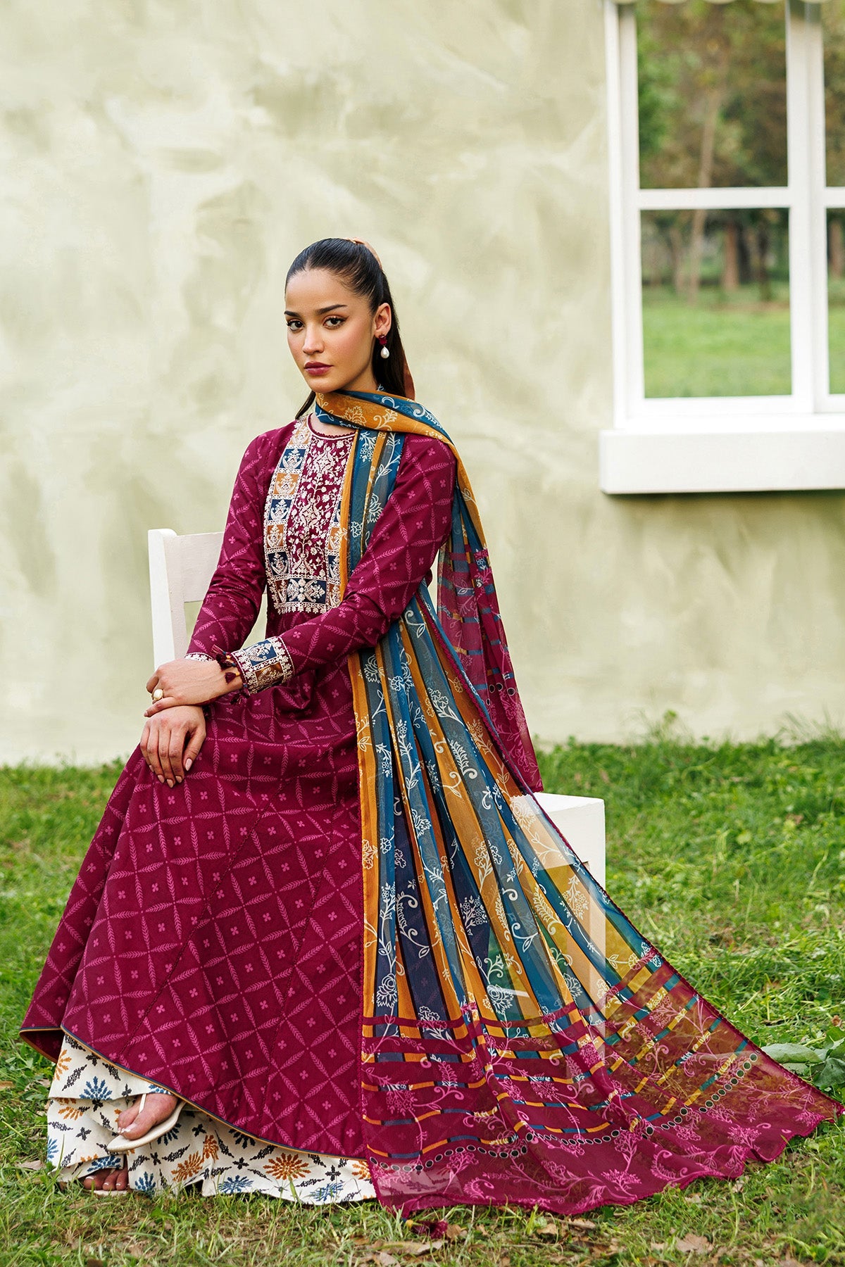 EMBROIDERED LAWN USE-9359