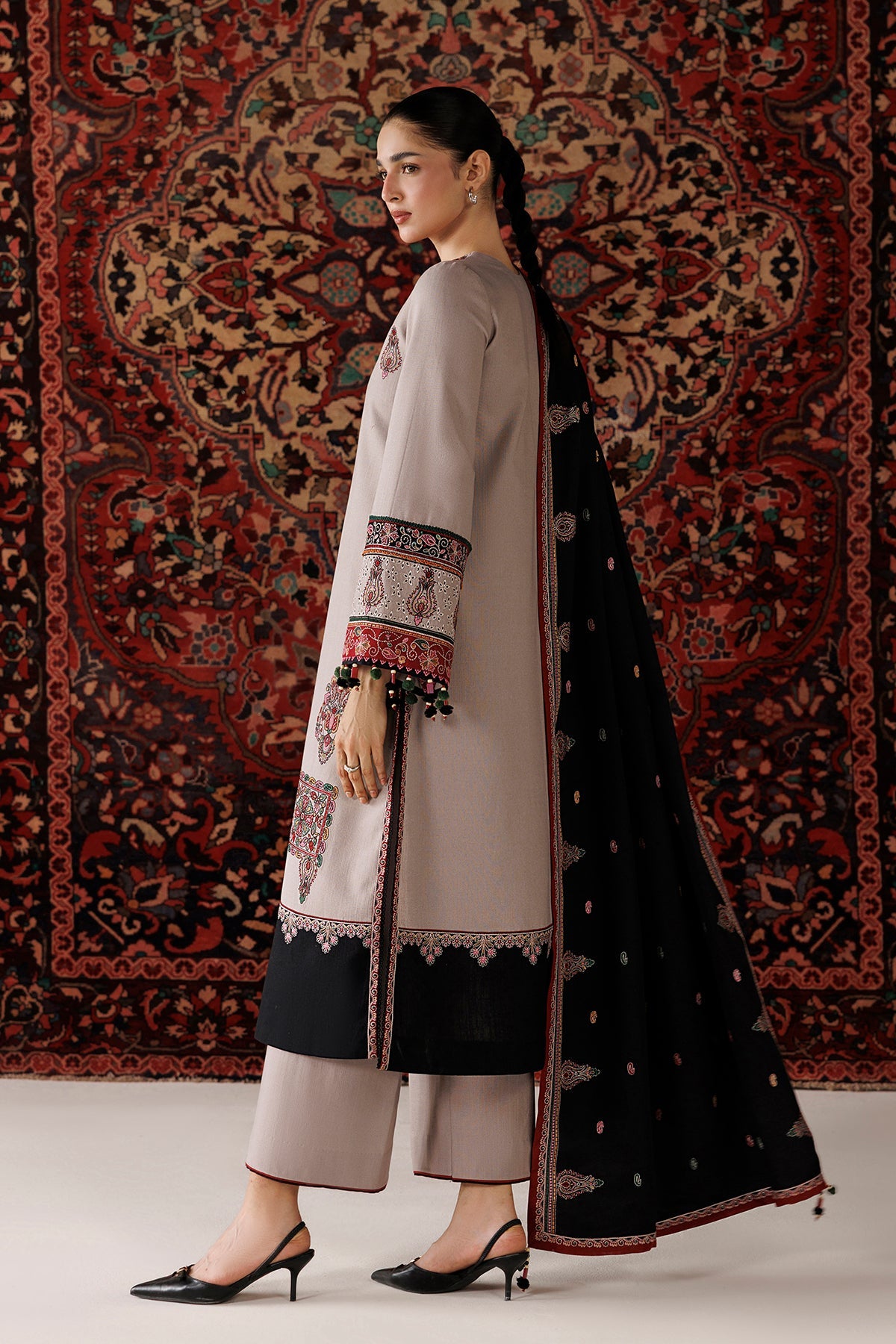 EMBROIDERED PREMIUM KHADDAR UW-0254