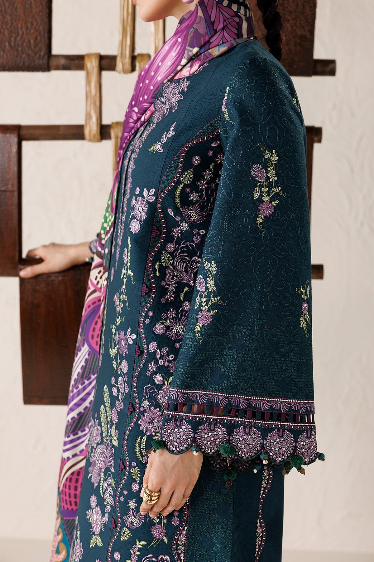 EMBROIDERED PREMIUM KHADDAR UW-0296