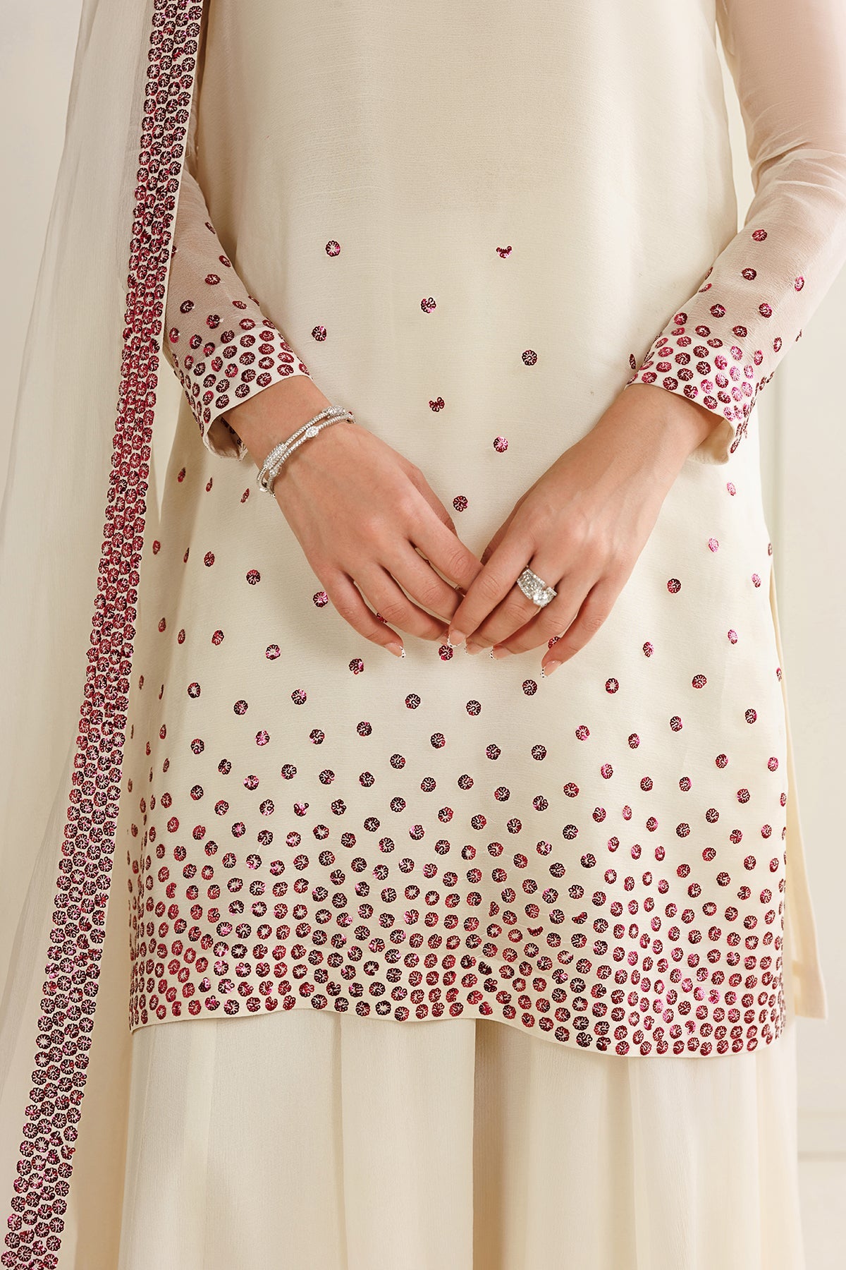 EMBROIDERED CHIFFON UC-3134