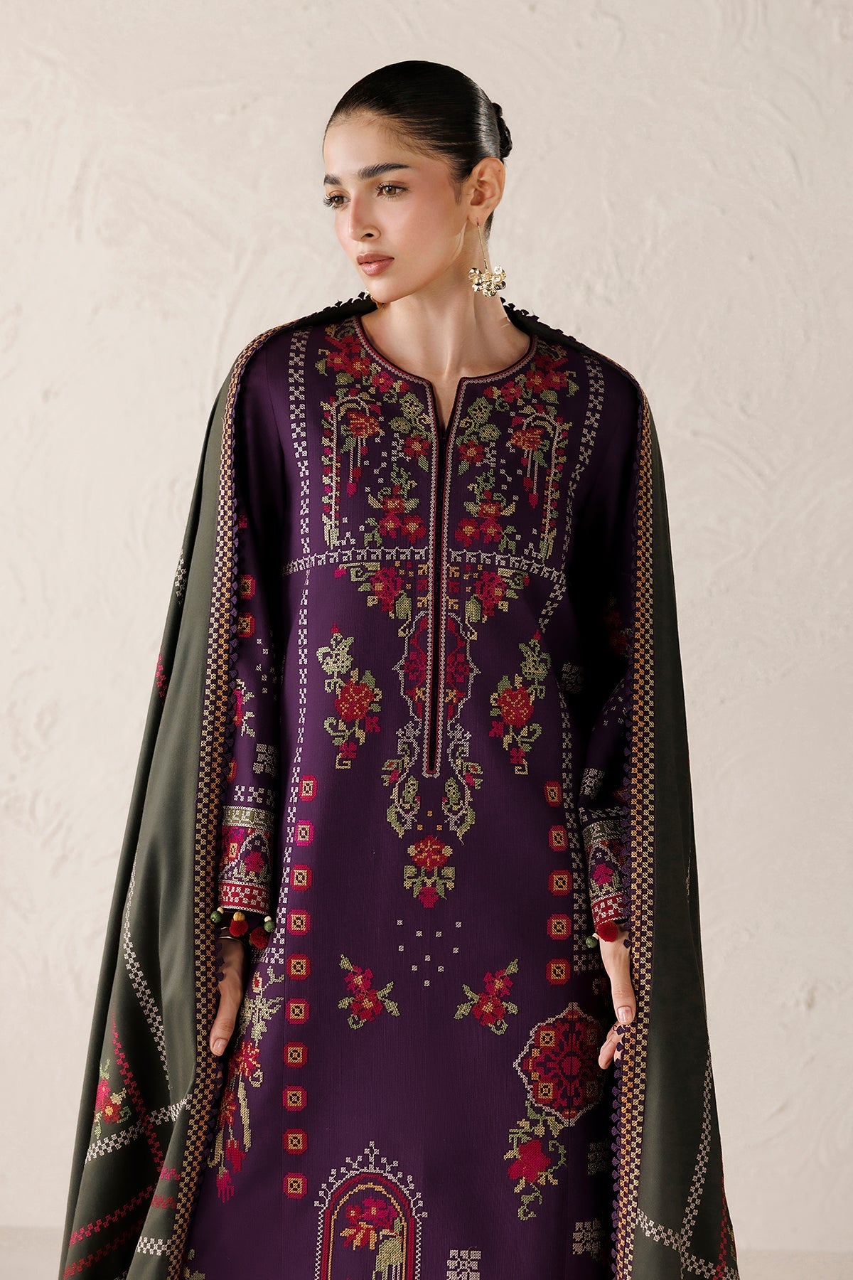 EMBROIDERED PREMIUM KHADDAR UW-0298