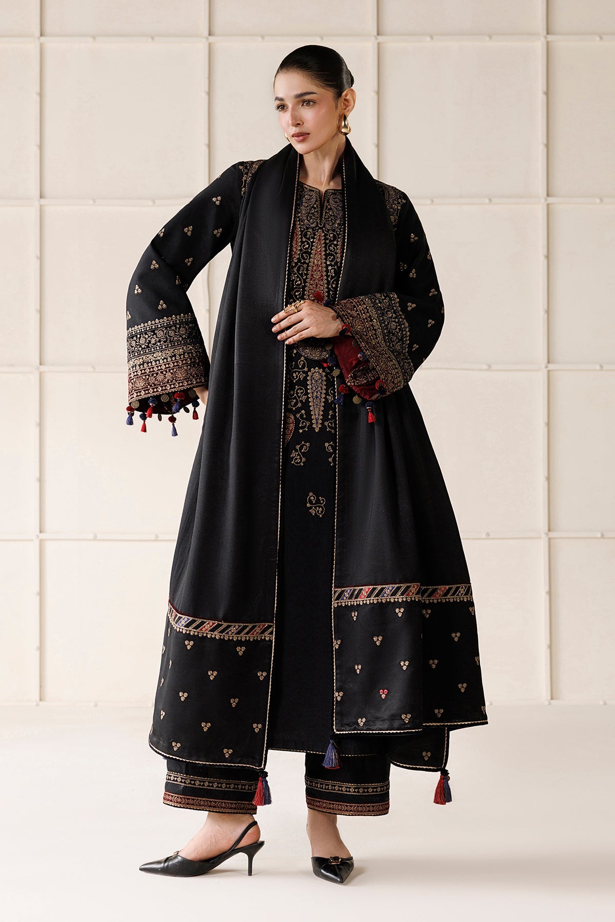 EMBROIDERED PREMIUM KHADDAR UW-0295