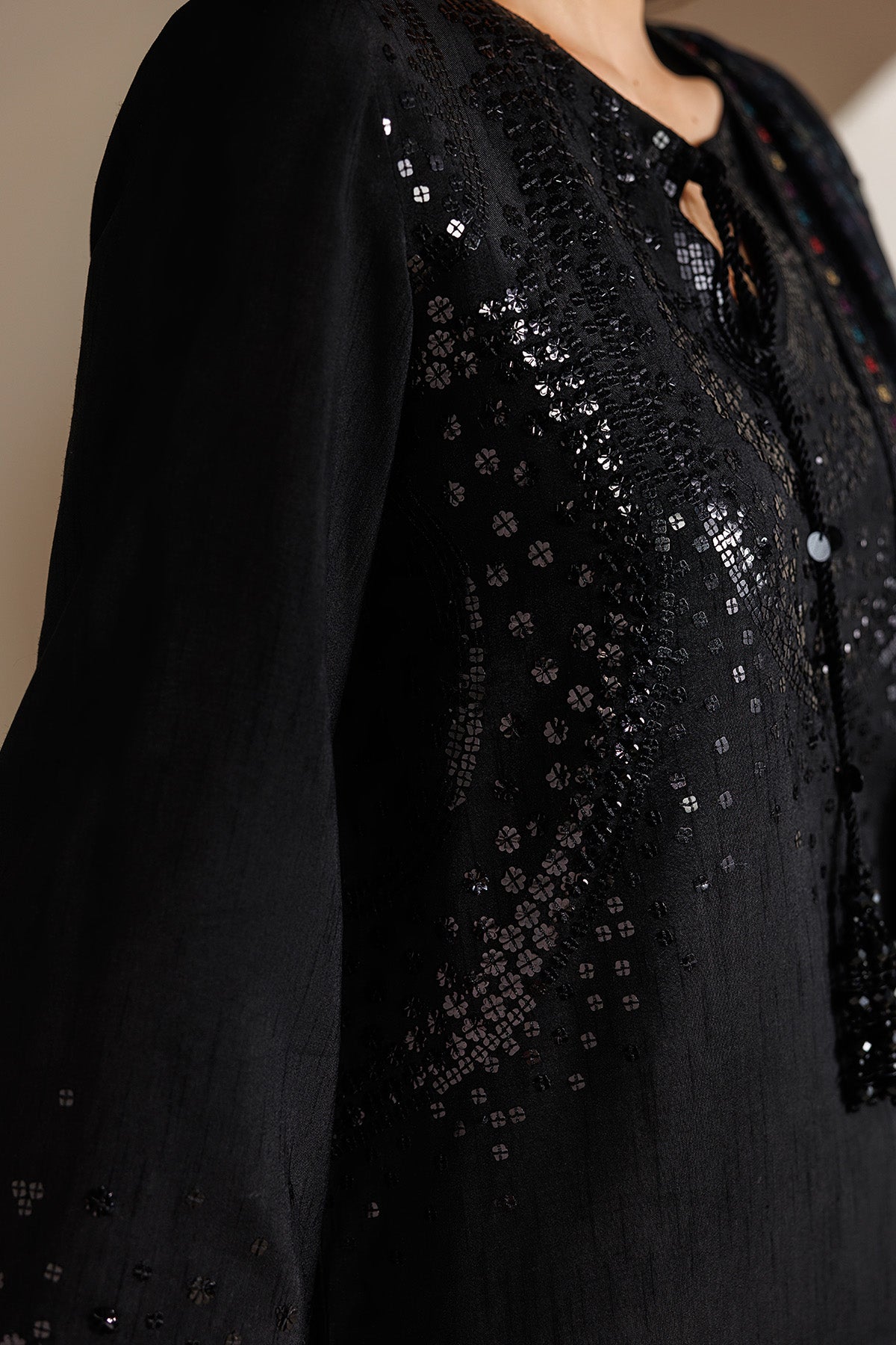 EMBROIDERED RAW SILK UR-7081