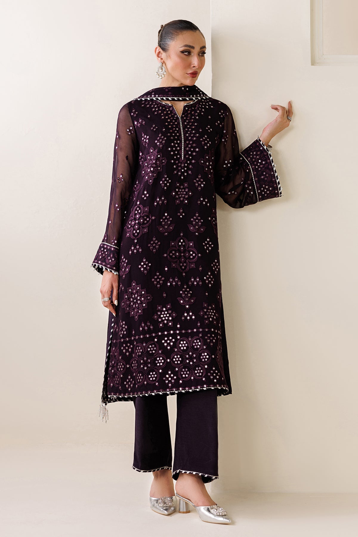 EMBROIDERED CHIFFON UC-3123