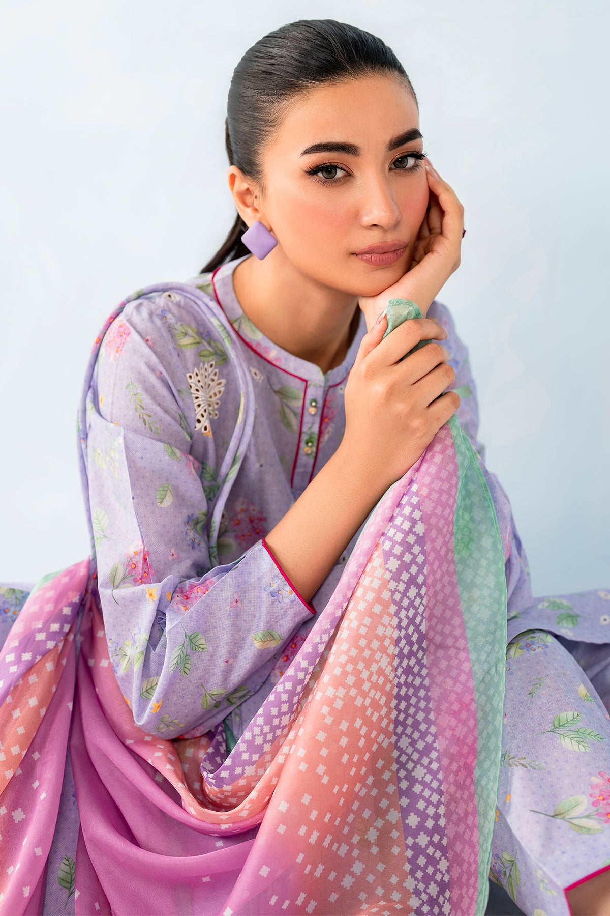 Embroidered Lawn USE - 9066