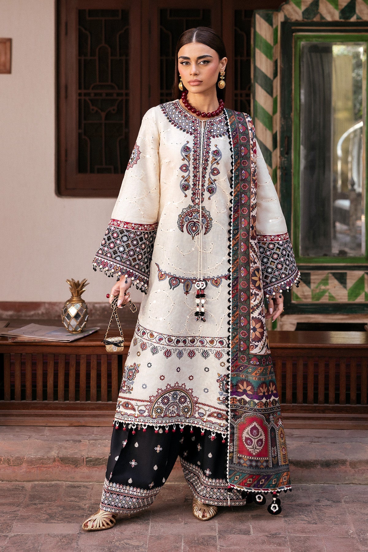 Embroidered Luxury Lawn SL26-D02