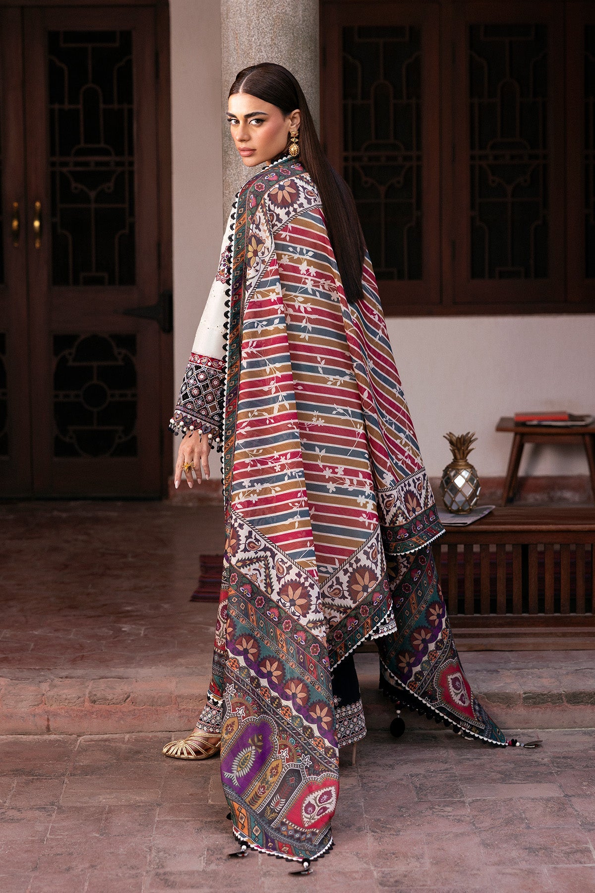 Embroidered Luxury Lawn SL26-D02