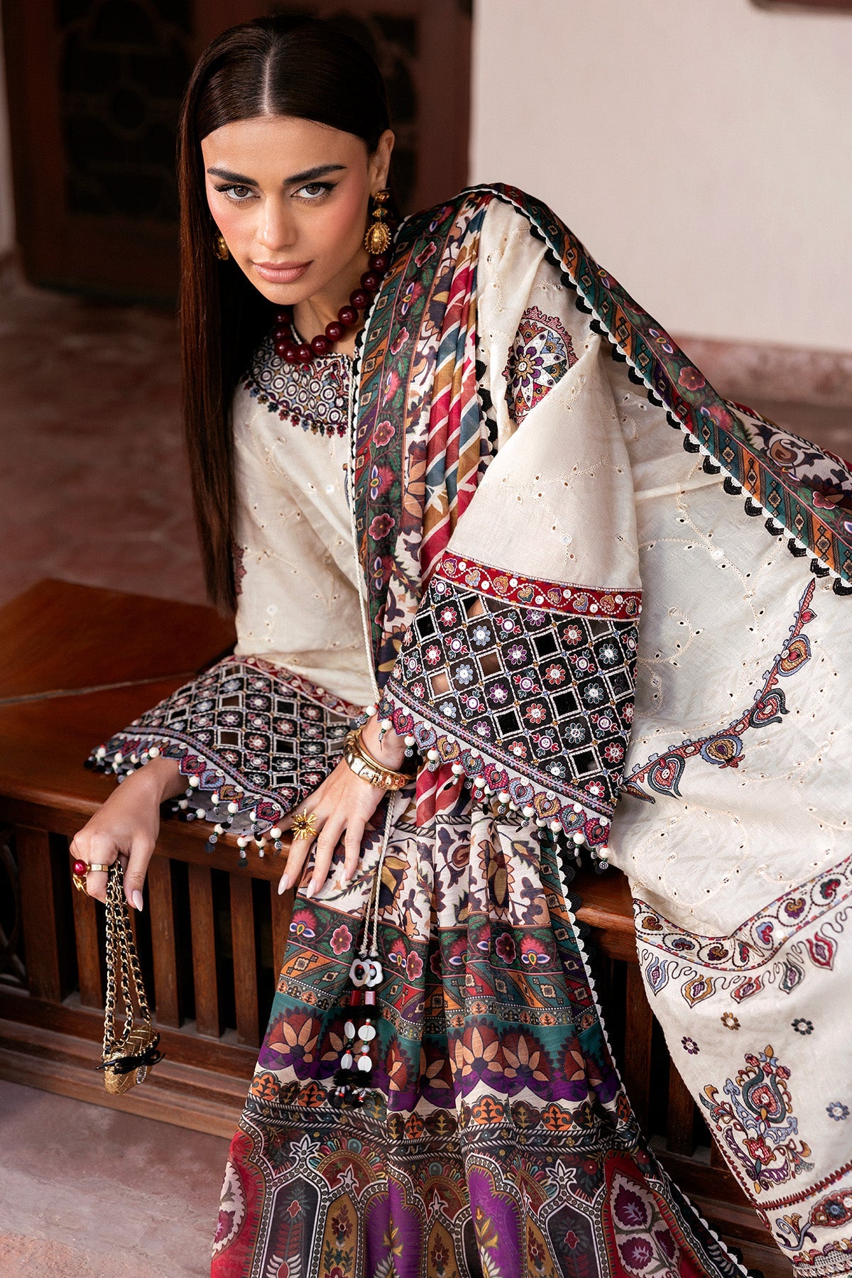 Embroidered Luxury Lawn SL26-D02