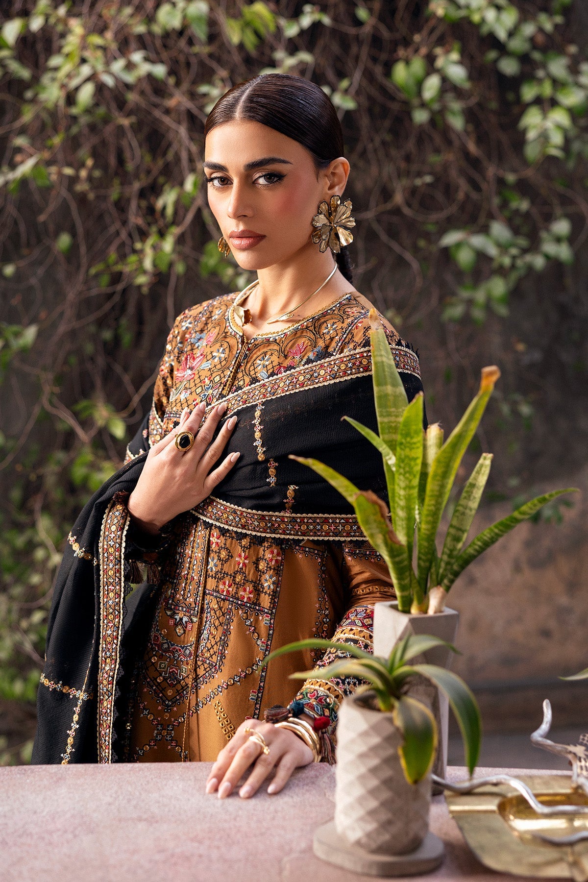 Embroidered Luxury Lawn SL26-D05