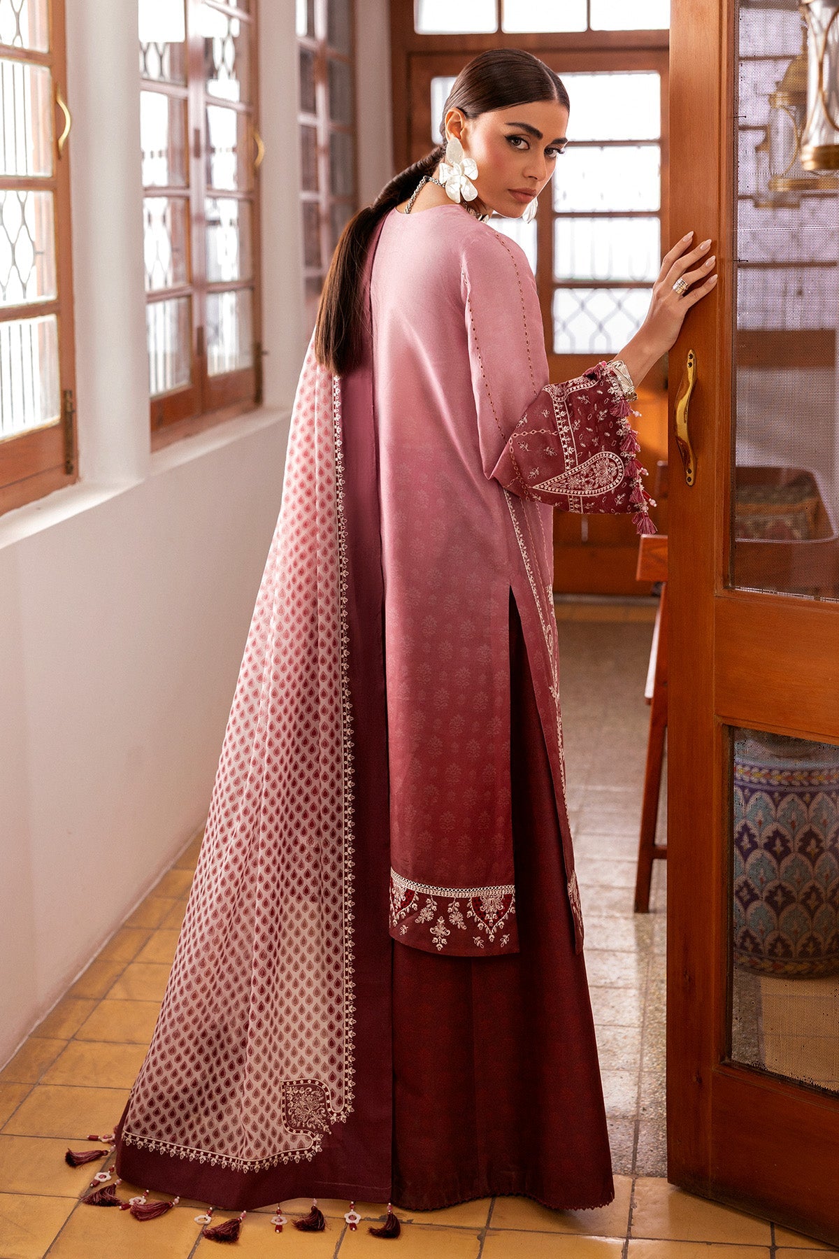 Embroidered Luxury Lawn SL26-D08