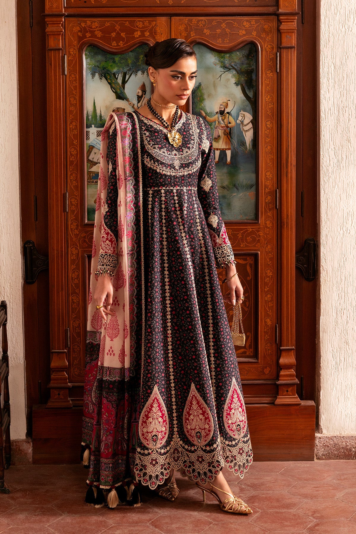 Embroidered Luxury Lawn SL26-D09