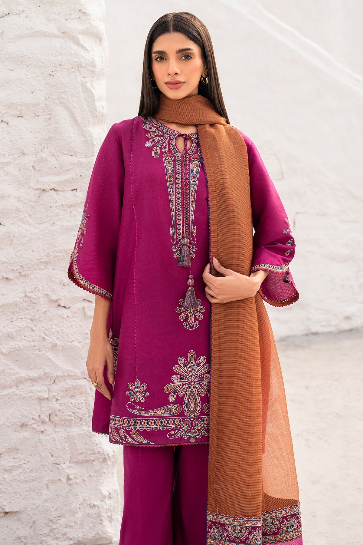 EMBROIDERED LAWN USE-9114