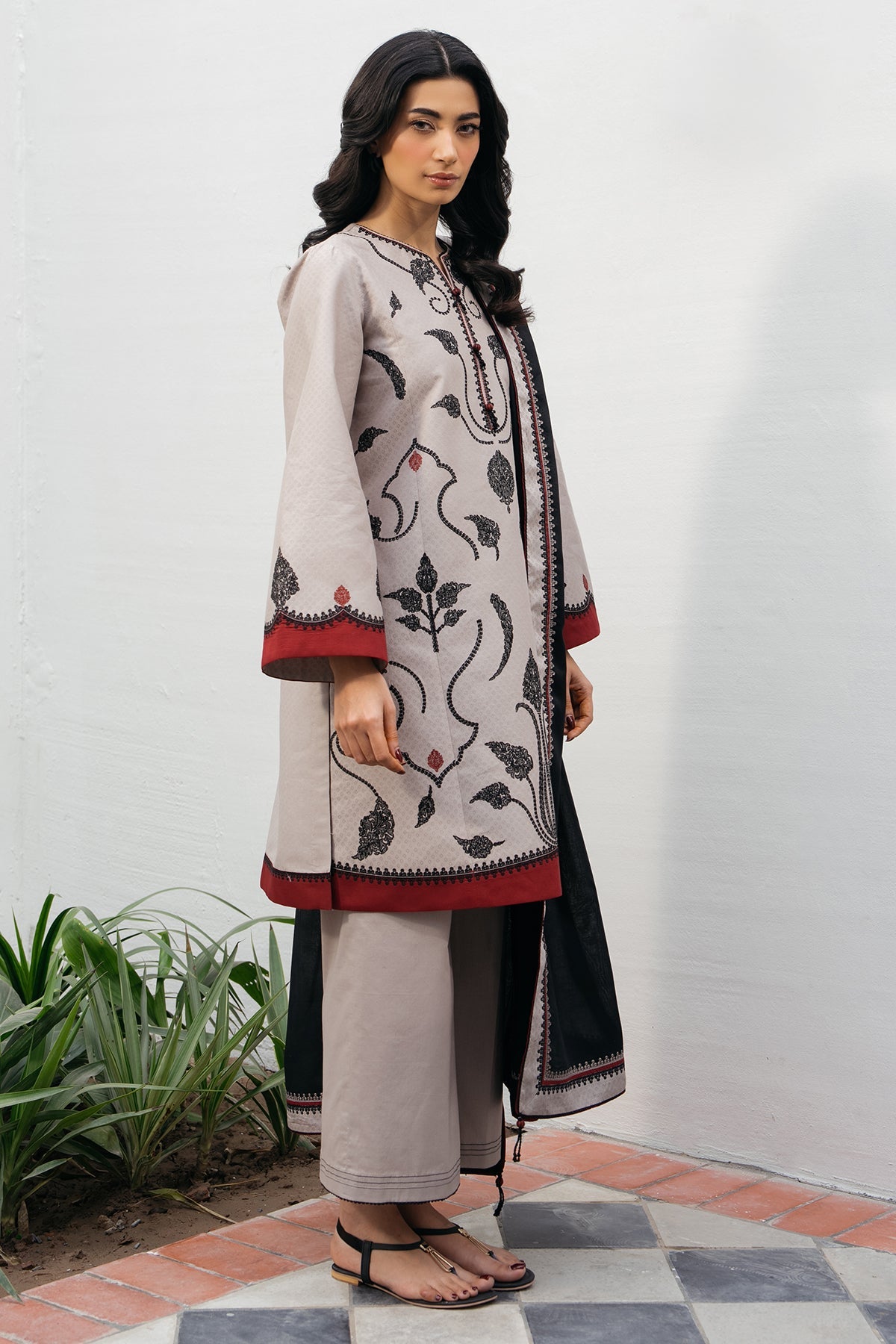 EMBROIDERED DOBBY LAWN USE-9178