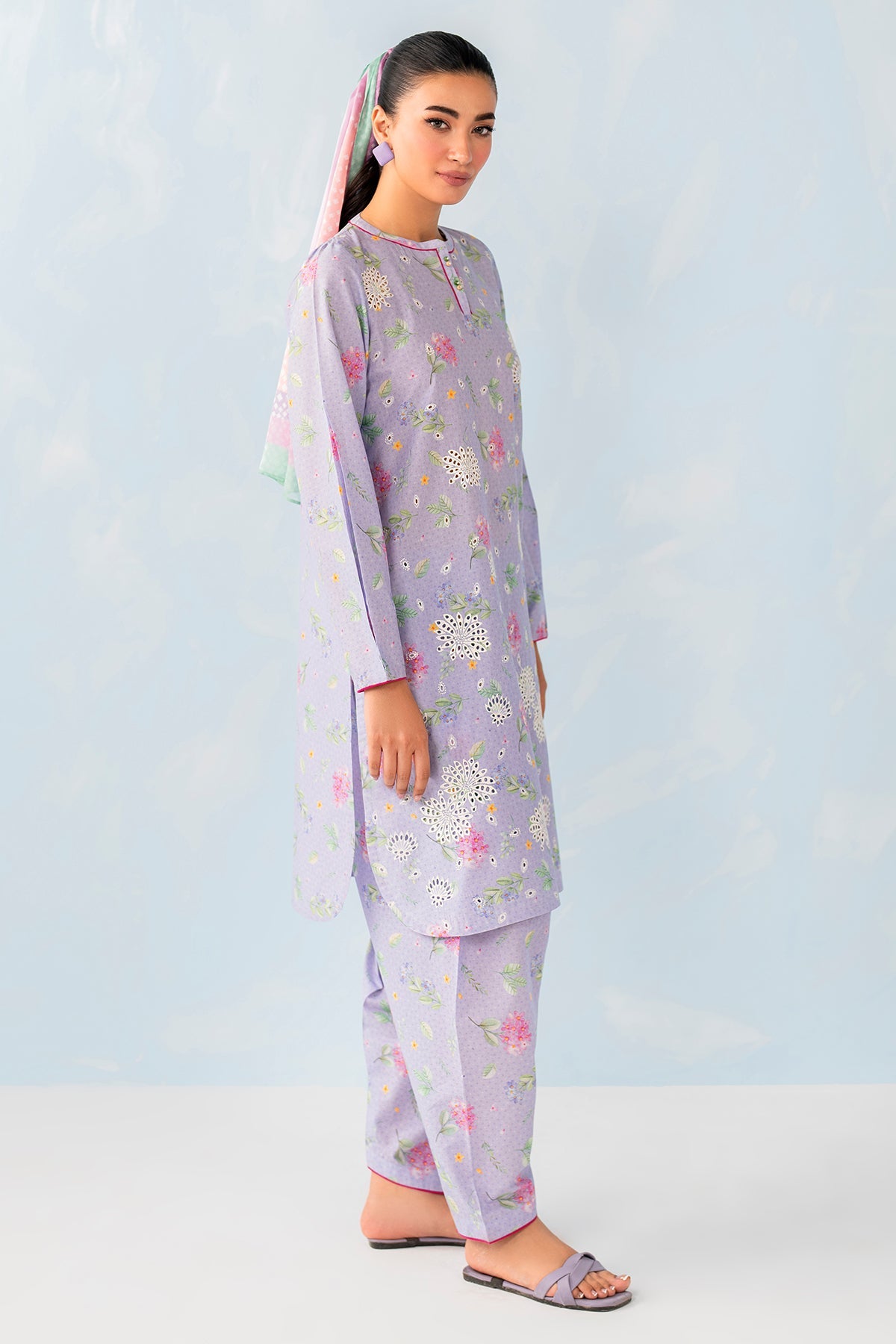 Embroidered Lawn USE - 9066