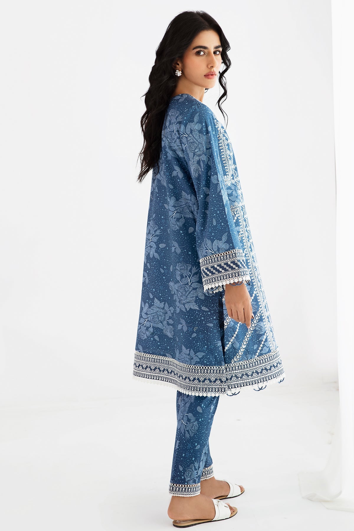 EMBROIDERED LAWN RTW - 1200